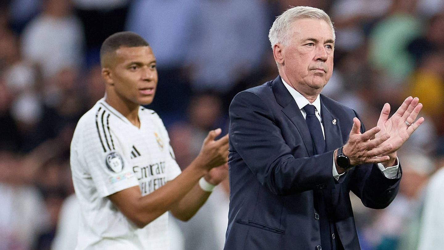 Carlo Ancelotti e Mbappé em jogo do Real Madrid