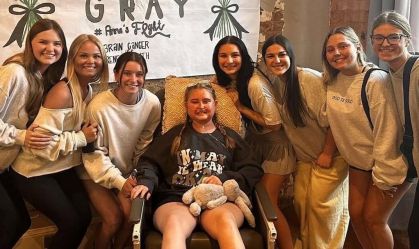 Morre Anna Grace, influenciadora que tinha câncer cerebral, aos 19 anos