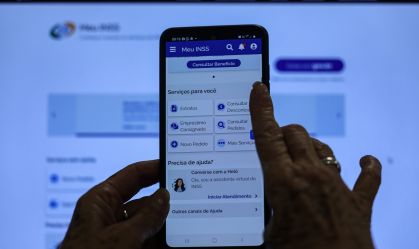 INSS afirma que 1 milhão de segurados já pediram devolução de descontos