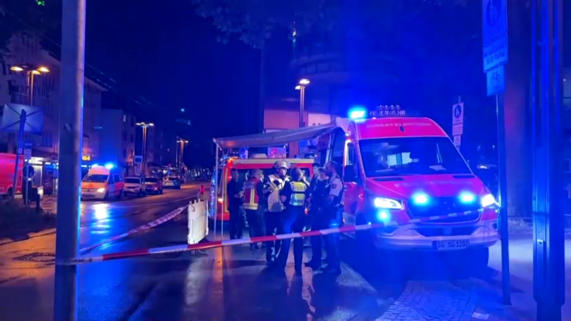 Homem realiza ataque com faca em festival na cidade de Solingen, na Alemanha.