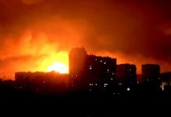 Vídeo: Ataque de drones russos causa grande explosão na Ucrânia