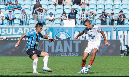 Grêmio vence Bahia e reage no Campeonato Brasileiro