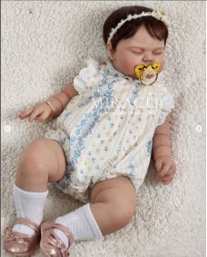 Bebê reborn Aurora feita por Monickie Urbanjos