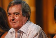 Benedito Ruy Barbosa tem boa evolução clínica, mas sem previsão de alta