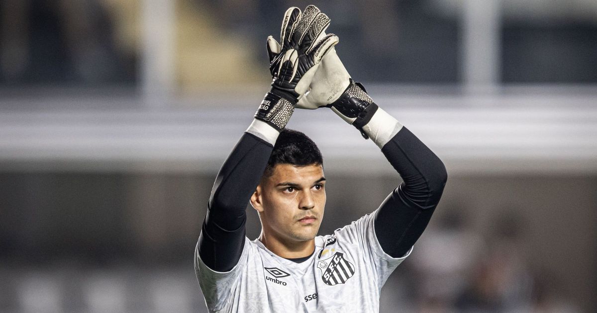STJD suspende Gabriel Brazão, do Santos, por ofensas à arbitragem