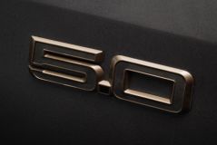Série especial tem detalhes em bronze