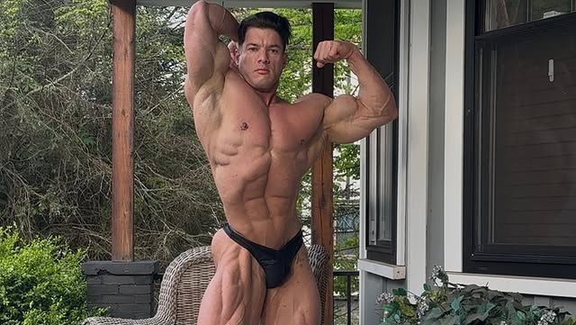 Caike Pro passou parte da carreira na categoria Men's Physique