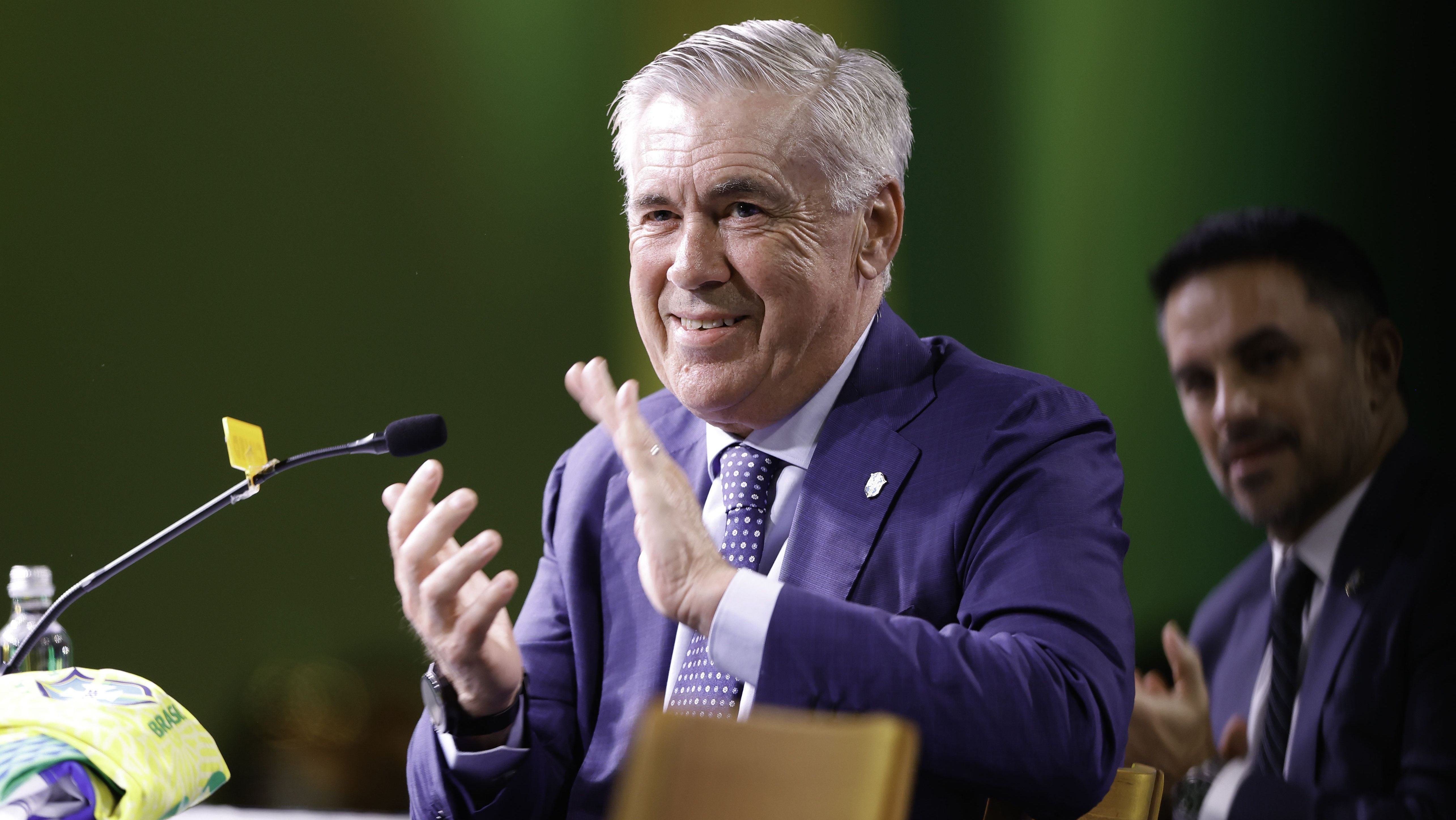 Carlo Ancelotti durante a apresentação como técnico da Seleção Brasileira