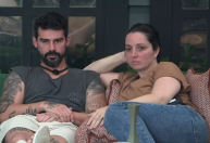 Power Couple: Carol diz que casal quer "intimidar fisicamente" Radamés