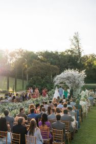 Isis Valverde se casou com Marcos Buaiz em cerimônia luxuosa em Jarinu, no interior de São Paulo