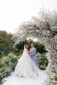 Isis Valverde se casou com Marcos Buaiz em cerimônia luxuosa em Jarinu, no interior de São Paulo