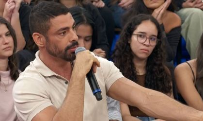 Cauã Reymond participou do Altas Horas no sábado (24)