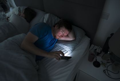 Como tratar a insônia? Dr. Kalil indica 4 hábitos para dormir melhor