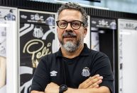 Cléber Xavier abaixa expectativas no Santos: "Sair primeiro dessa situação"