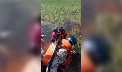 Bolívia: grupo é salvo dias após avião cair em pântano cheio de jacarés