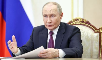 Putin defende uso de moedas locais em transações de países dos Brics