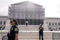 Suprema Corte analisa se Trump pode deportar imigrantes para o Sudão do Sul