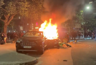 Polícia prende dezenas de pessoas em Paris durante festa do título do PSG