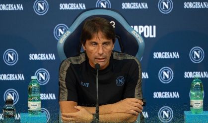Conte comemora vitória do Napoli, mas prega cautela ao falar de título