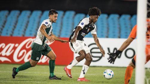 Talles Magno em jogo entre Corinthians e Racing-URU, pela Sul-Americana