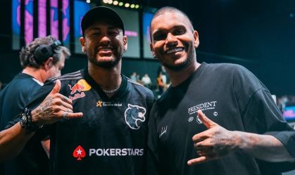 Neymar se declara para Cris Guedes após título da Kings League