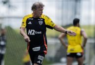 Com jejum de vitórias fora de casa, Atlético-MG busca "semana perfeita"