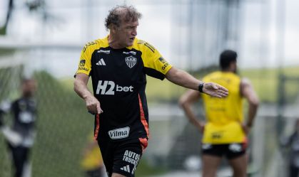 Diretor do Atlético-MG revela longa reunião com Cuca e projeta janela