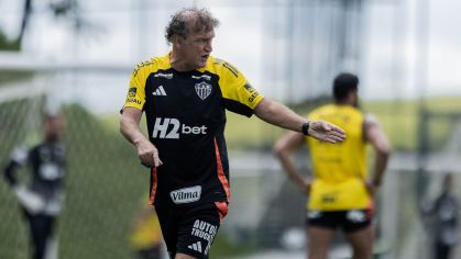 Cuca em treino do Atlético-MG