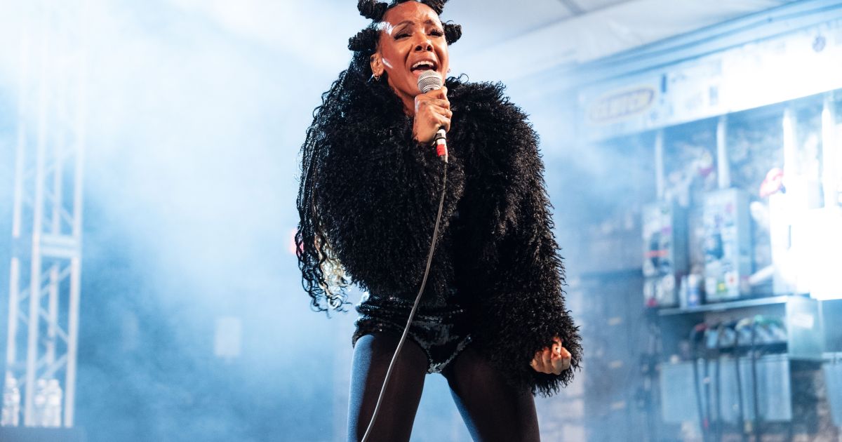 Conheça Dawn Richard, cantora que depõe no julgamento de Sean 