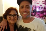 Déa Lúcia anuncia novo musical em homenagem a Paulo Gustavo