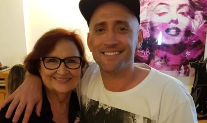 Déa Lúcia anuncia novo musical em homenagem a Paulo Gustavo
