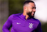 Diretoria do Corinthians vê Memphis motivado e não teme saída