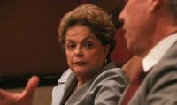 Dilma diz não ver sinal de desdolarização, mas países buscando segurança