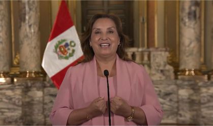 Presidente do Peru celebra novo papa "peruano": "20 anos de serviço aqui"