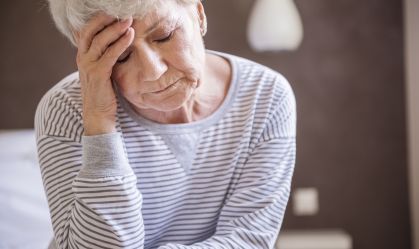 Qual a diferença entre dor de cabeça e enxaqueca? Neurologista explica