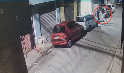 Homem foi flagrado carregando corpo antes de jogá-lo no Rio Tietê em Osasco