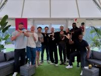 "Vingadores: Doomsday": Robert Downey Jr. posta foto com elenco do filme