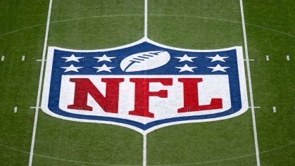 Escudo da NFL no Allianz Arena