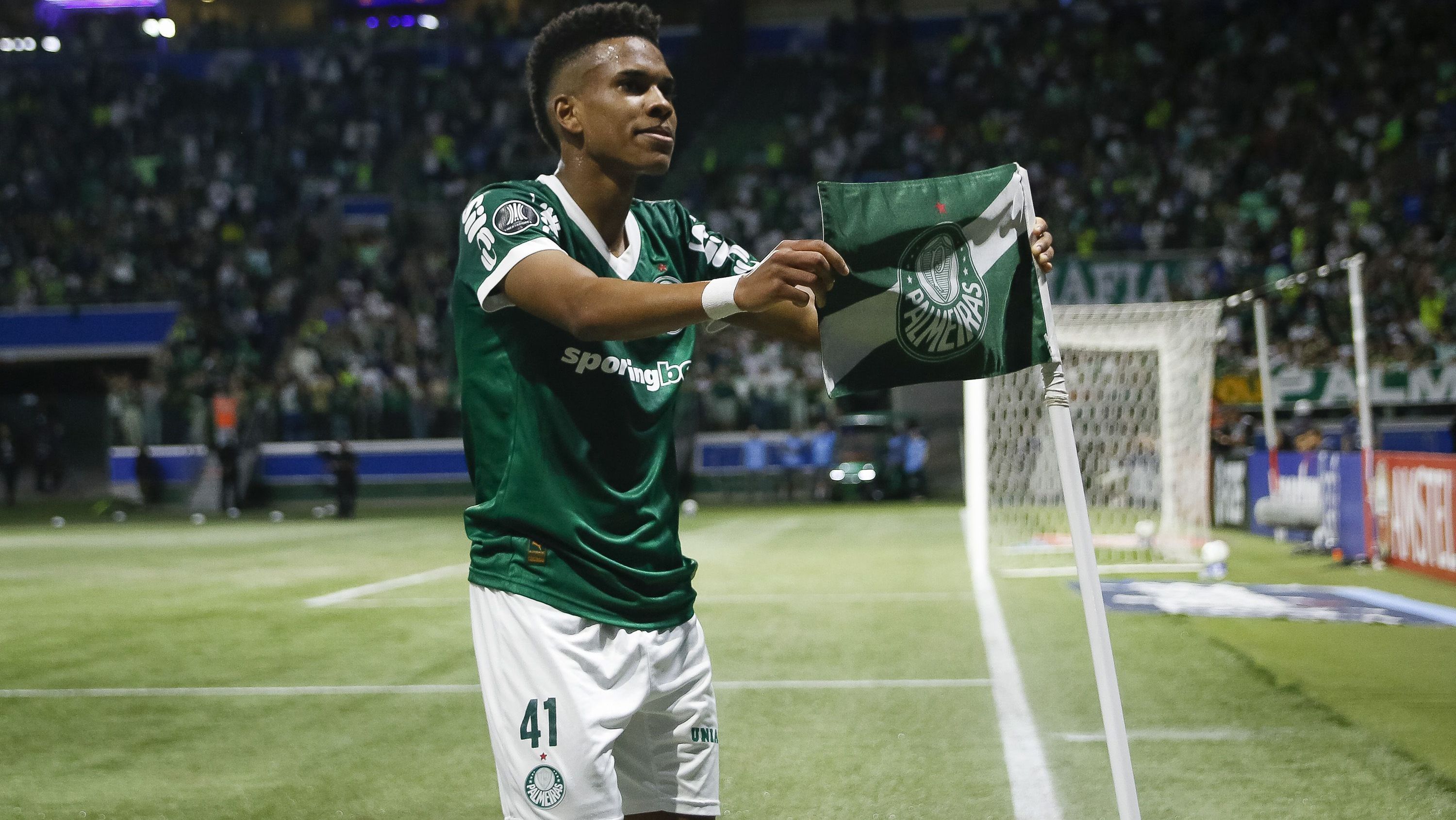Estêvão se despediu do Allianz Parque com vitória contra o Sporting Cristal