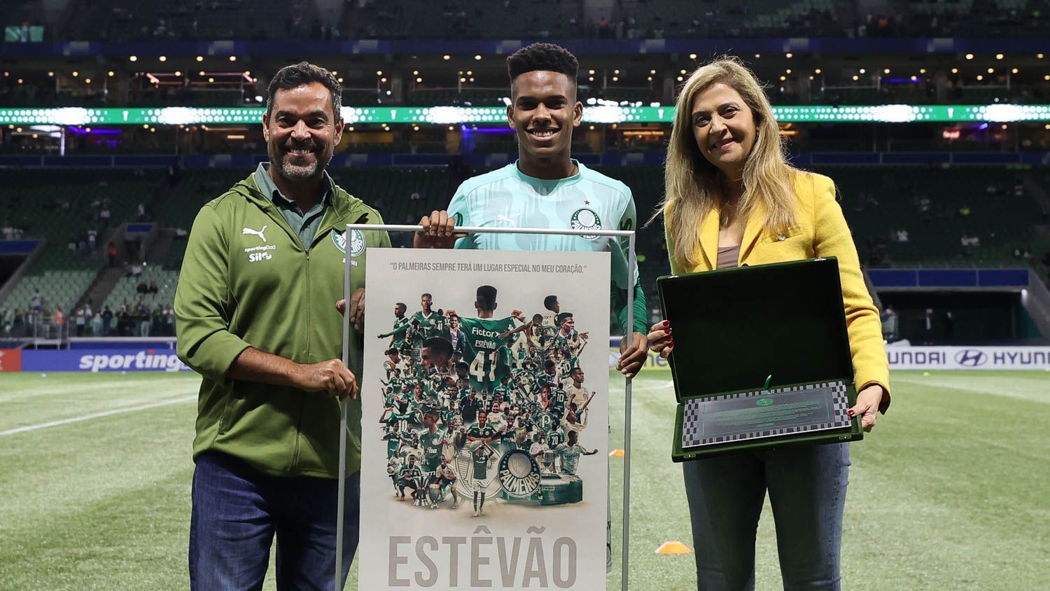 Estêvão brilhou em sua despedida no Allianz Parque