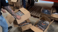 Polícia apreende mais de seis toneladas de produtos falsificados no RJ