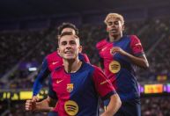 Barcelona vira contra o Valladolid e mantém vantagem na briga pelo título