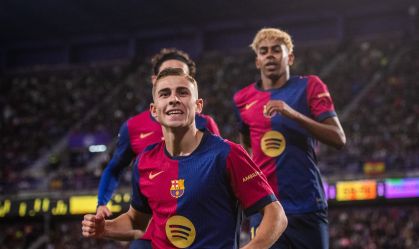 Barcelona vira contra o Valladolid e mantém vantagem na briga pelo título