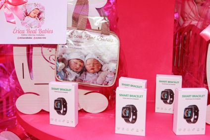 Deolane Bezerra comemorou o aniversário de nove anos da filha com o tema &quot;pink party&quot;