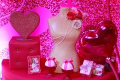 Deolane Bezerra comemorou o aniversário de nove anos da filha com o tema &quot;pink party&quot;