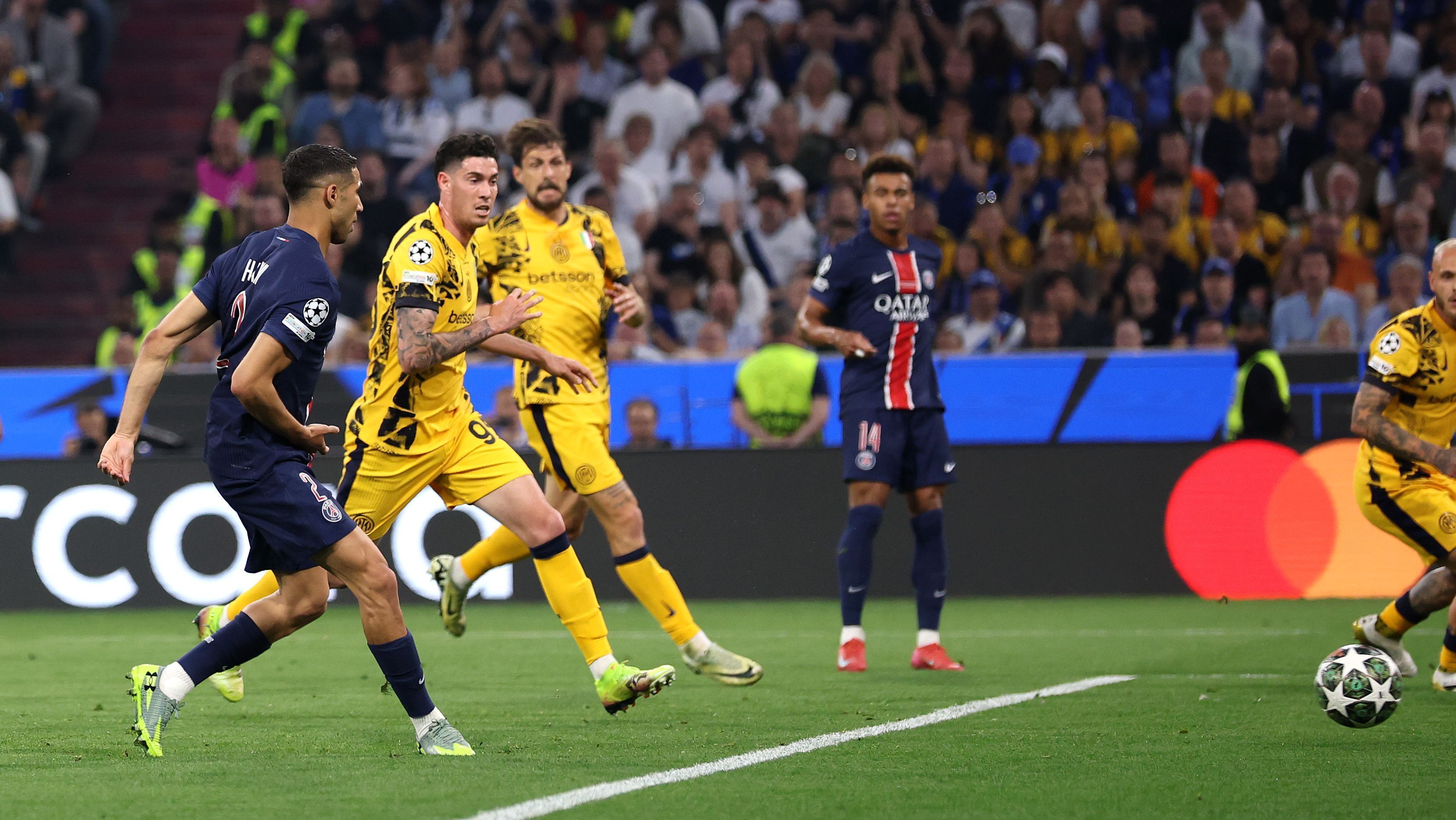 Tiago leifert comete gafe em gol na final da champions league | cnn brasil