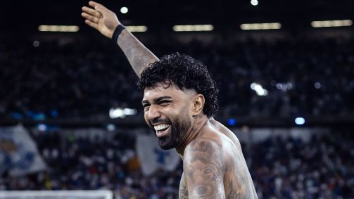 Gabigol comemora vitória do Cruzeiro por 2 a 0 contra o Vila Nova no Mineirão