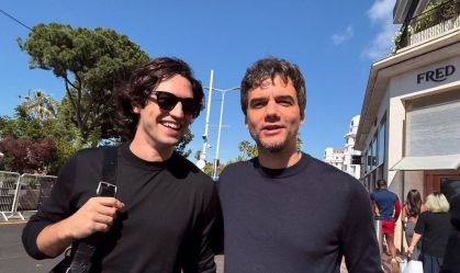 Gabriel Leone compartilha bastidor de "O Agente Secreto"