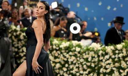 Met Gala: Georgina Rodríguez aposta em vestido com fenda poderosa