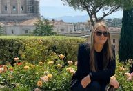Quem é Ilze Scamparini, repórter especialista em papa, conclave e Vaticano